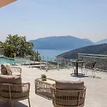 Avaton By Vintage Travel Villa *