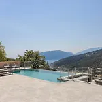 Villa Avaton By Vintage Travel