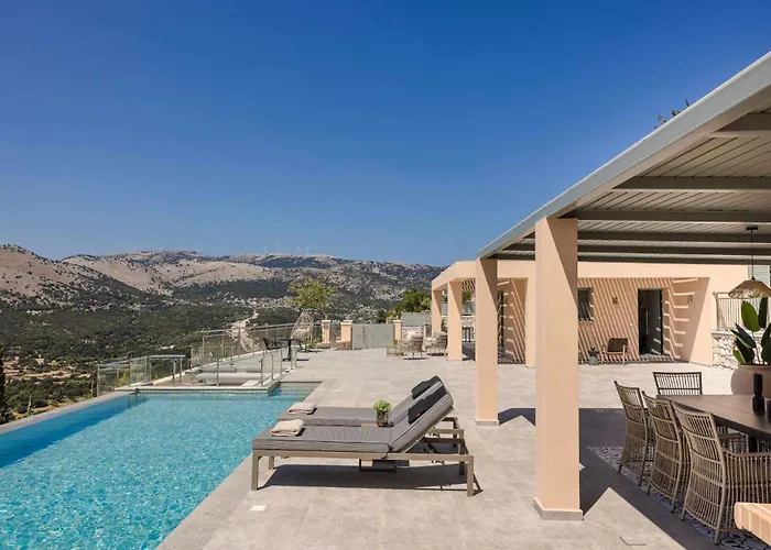 Villa Avaton By Vintage Travel *