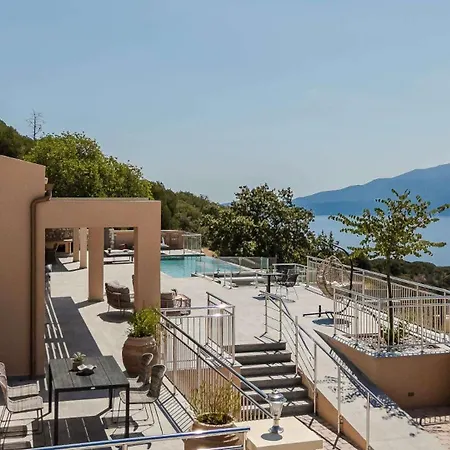 Avaton By Vintage Travel Villa *